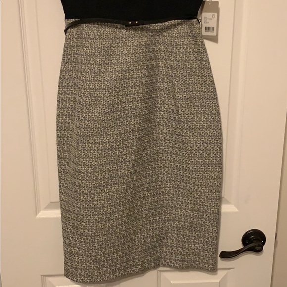 Dress - Picture 7 of 10